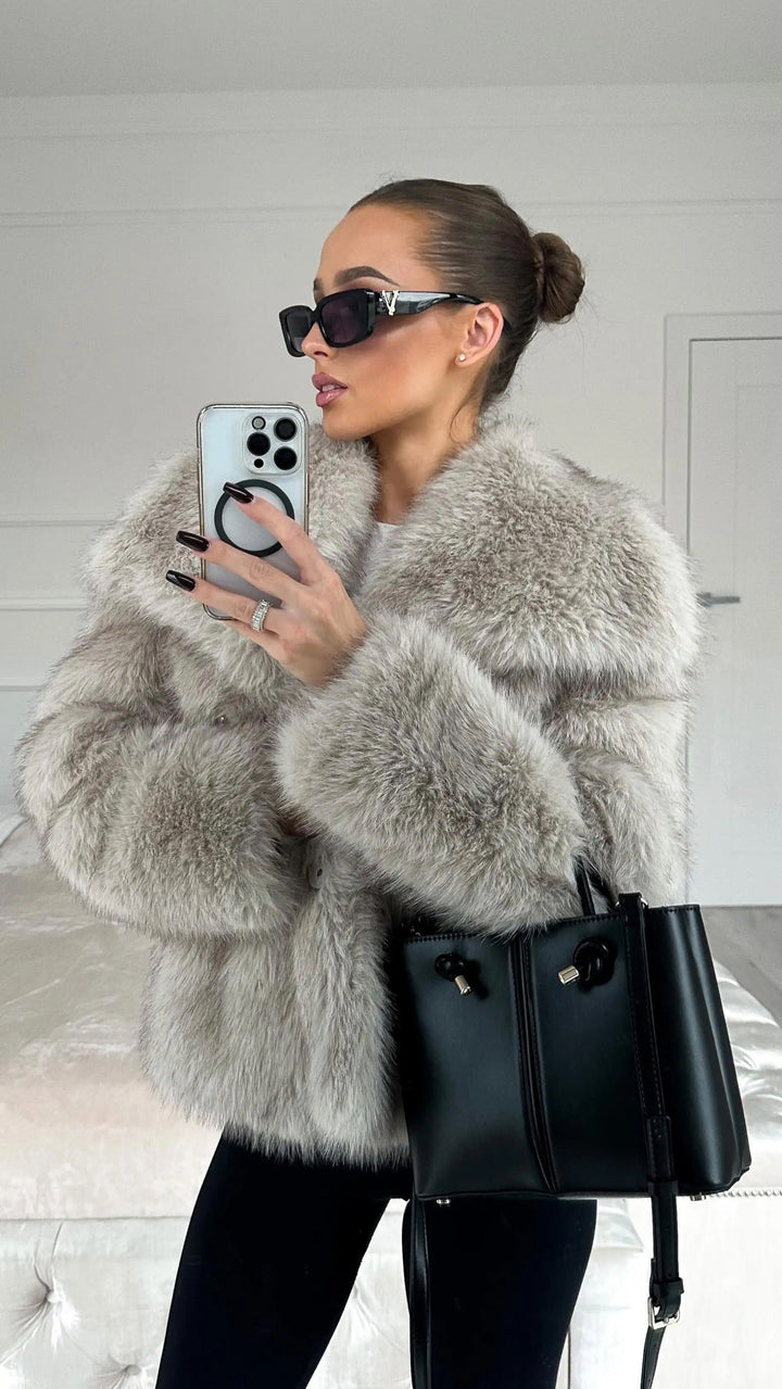 Olivia - Fur Jacket