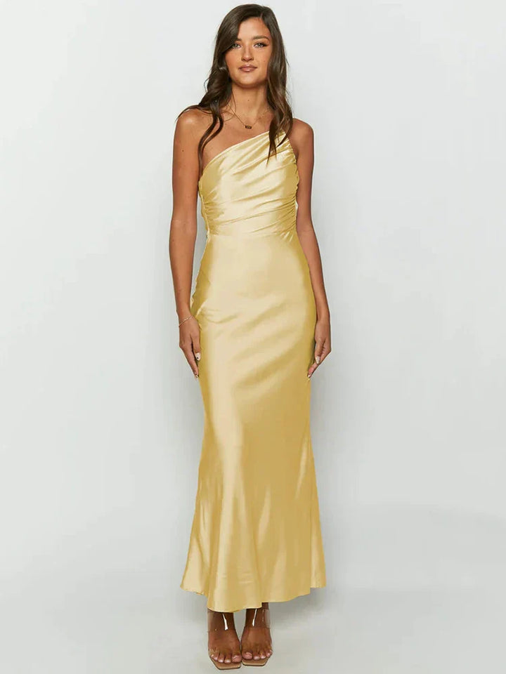 Lisa - Backless Maxi Dress